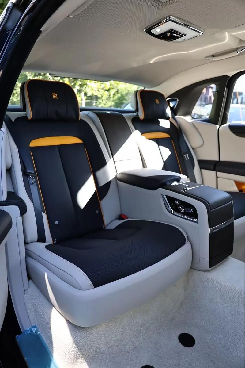 劳斯莱斯是什么车 劳斯莱斯是什么车系