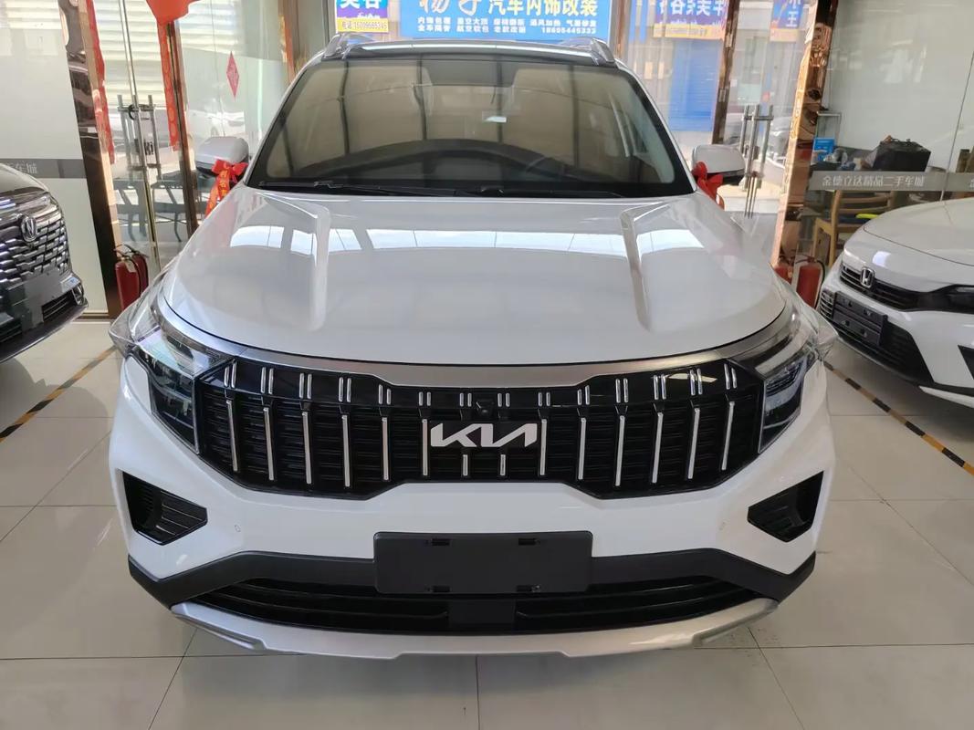 东风起亚智跑2023款图片(东风起亚新款智跑报价)