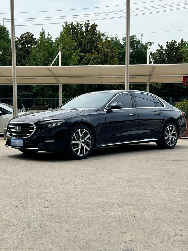 【奔驰e300多少钱？,奔驰e300落地价多少万左右】