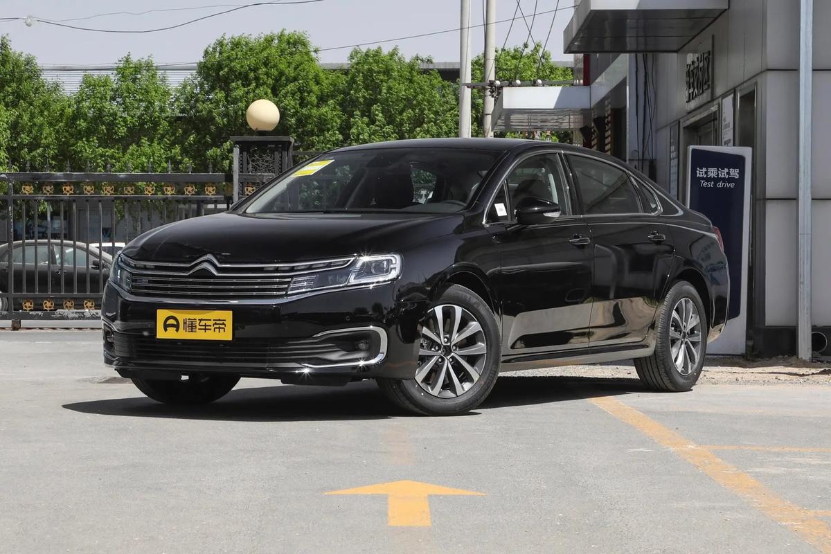 二手进口雪铁龙c6 买一辆二手雪铁龙c6要多少钱