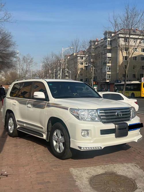 2014款酷路泽4000中东版,15款酷路泽4600中东版