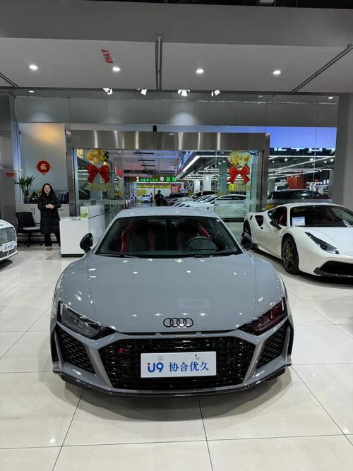 奥迪r8几座,奥迪r8坐几个人