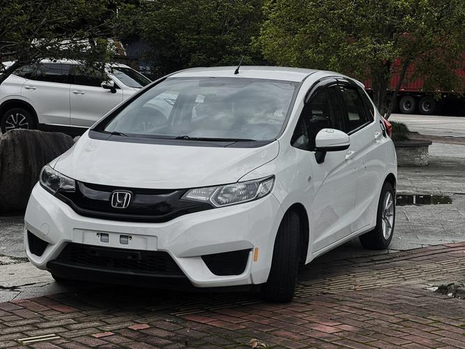 飞度二手车能卖多少钱(飞度二手车能卖多少钱一辆)